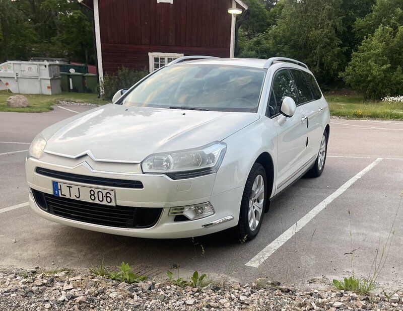 Vit Begagnad 2011 Citroën C5 Kombi | 40 000 kr (Marknadspris) - Bild 1/4
