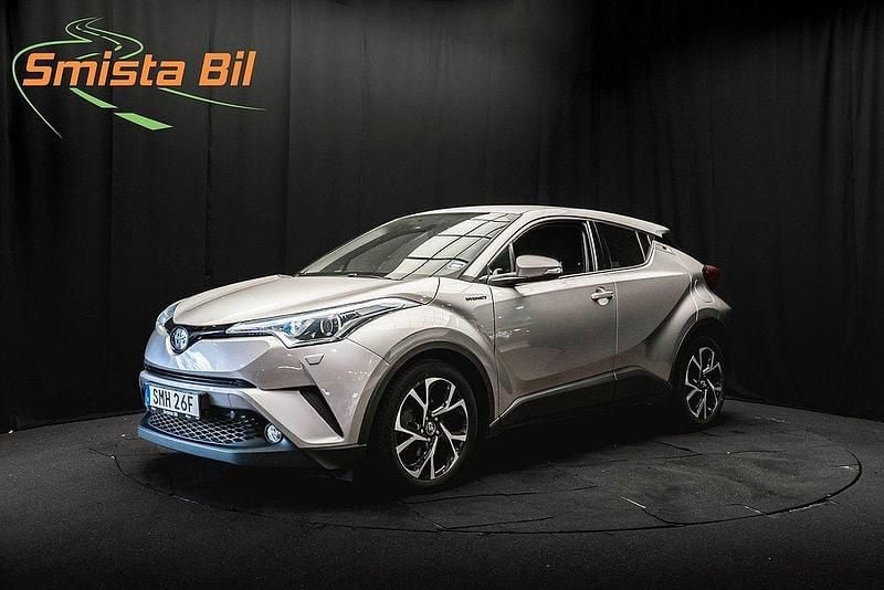 Mörkgrå Begagnad 2019 Toyota C-HR Edition SUV | 219 700 kr (Marknadspris) - Bild 1/3