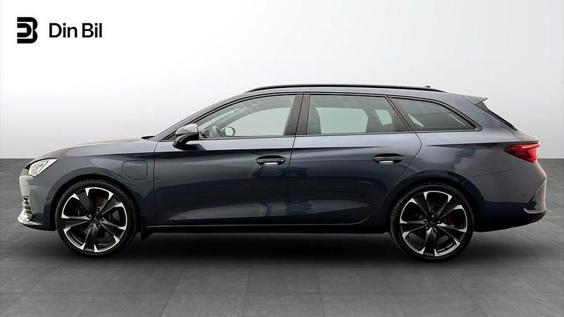 Begagnad Cupra Leon VZ1 150 HK (110 kW) 2024 Magnetic tech metallic