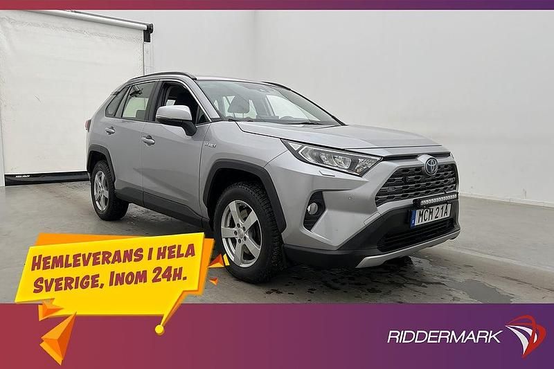 Silver Begagnad 2020 Toyota RAV4 Hybrid Active SUV | 338 800 kr (Marknadspris) - Bild 1/3