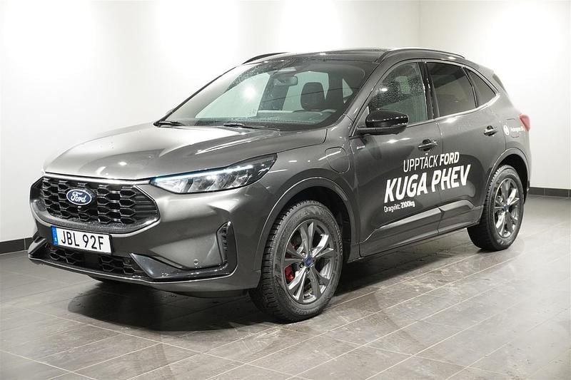 Grå Begagnad 2026 Ford Kuga SUV | 489 000 kr - Bild 1/4