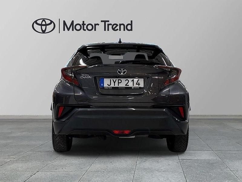 Begagnad Toyota C-HR Executive 124 HK (91 kW) 2019 Grå SUV