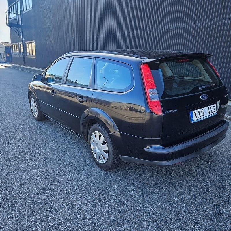 Begagnad 2006 Ford Focus Kombi | 22 000 kr (Dyr) - Bild 1/4