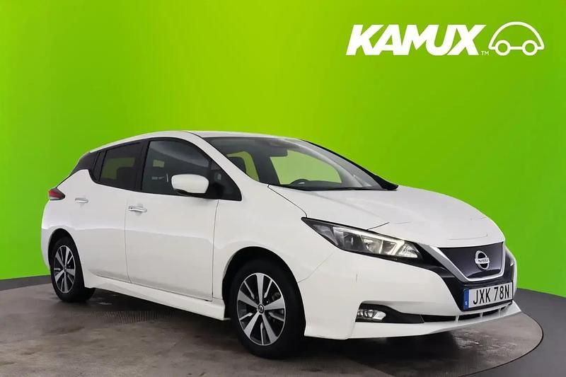 Vit Begagnad 2020 Nissan Leaf Acenta Halvkombi | 158 800 kr (Marknadspris) - Bild 1/4