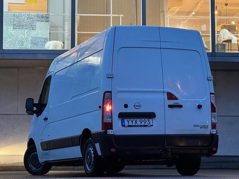 Begagnad Opel Movano 146 HK (107 kW) 2018 Vit Minibuss