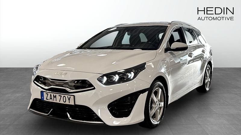 Begagnad Kia Ceed Sportswagon 105 HK (77 kW) 2023 Svart Kombi