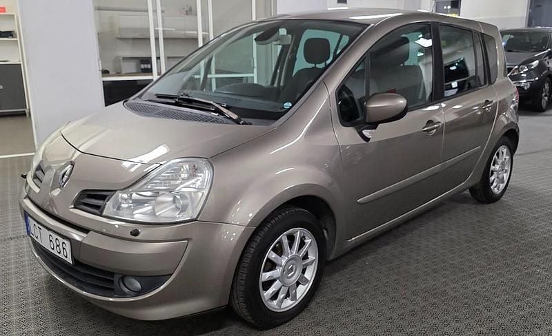 Ljusbrun Begagnad 2010 Renault Grand Modus Minibuss | 69 900 kr - Bild 1/4