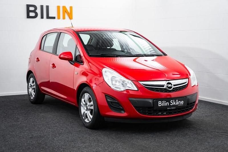 Röd Begagnad 2012 Opel Corsa Enjoy | 52 900 kr (Marknadspris) - Bild 1/4