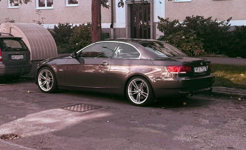 Brun Begagnad 2009 BMW 335 Cabriolet Comfort Edition Cab | 172 000 kr - Bild 1/4