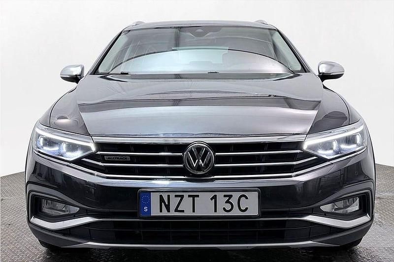 Begagnad VW Passat Alltrack 190 HK (139 kW) 2020 Mörkgrå Kombi