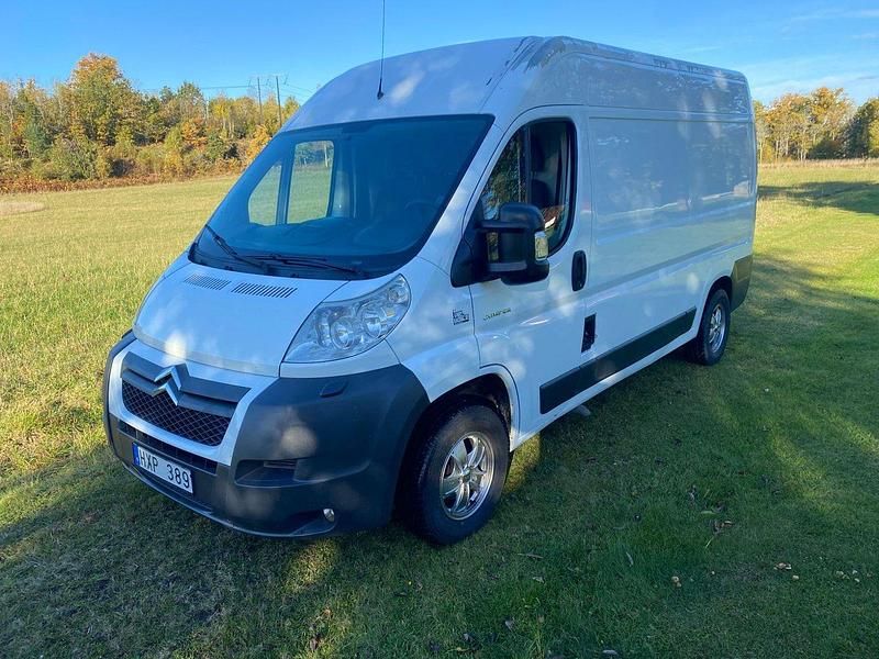 Vit Begagnad 2009 Citroën Jumper Minibuss | 82 500 kr - Bild 1/4