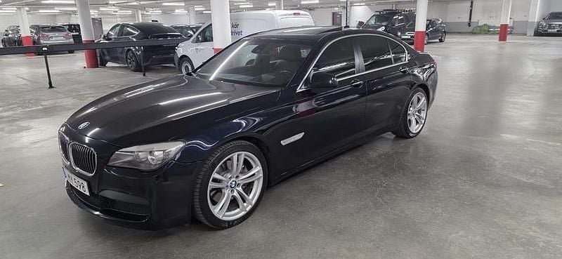 Begagnad BMW 740L M Sport 306 HK (225 kW) 2010 Carbonsvartmetalic Sedan