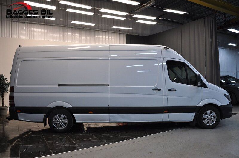 Vit Begagnad 2018 Mercedes Sprinter Van | 229 000 kr - Bild 1/4