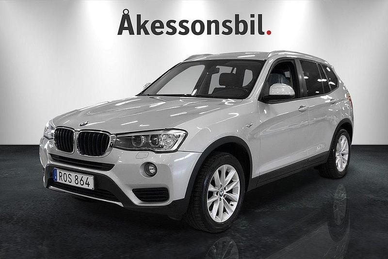 Silver Begagnad 2015 BMW X3 SUV | 179 000 kr (Marknadspris) - Bild 1/4