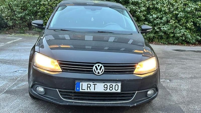 Begagnad 2011 VW Jetta Sedan | 69 900 kr - Bild 1/4