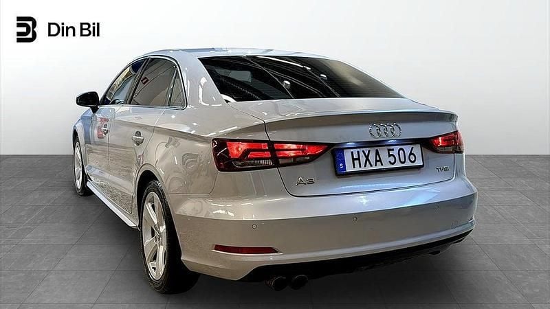 Begagnad Audi A3 Sport 125 HK (91 kW) 2014 Grå Sedan