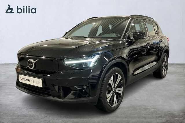 Svart Begagnad 2022 Volvo XC40 Plus SUV | 349 900 kr - Bild 1/3