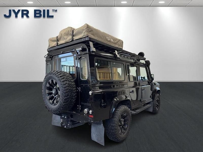 Begagnad Land Rover Defender 122 HK (89 kW) 2012 Svart Kombi