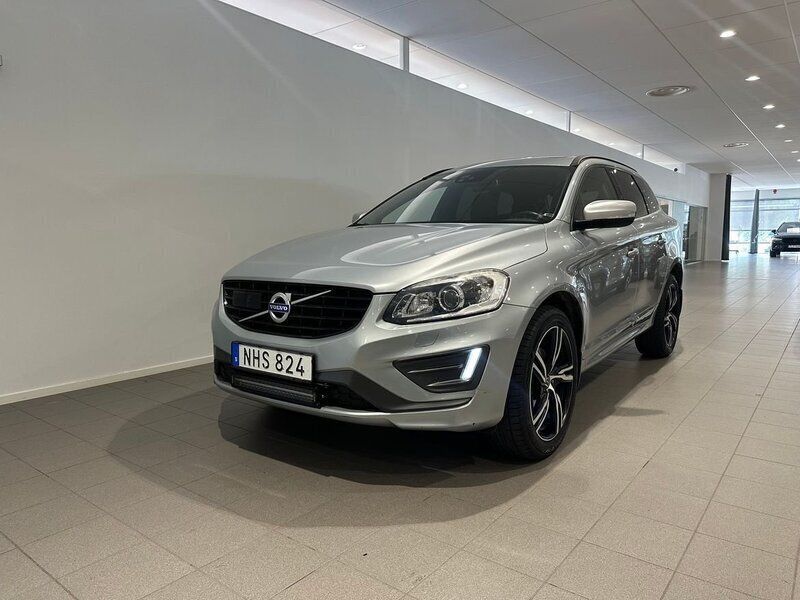 Silver Begagnad 2017 Volvo XC60 R-Design SUV | 259 500 kr (Bra pris) - Bild 1/4