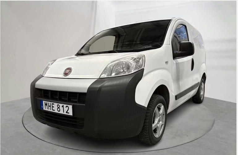 Begagnad Fiat Fiorino 75 HK (55 kW) 2016 Minibuss