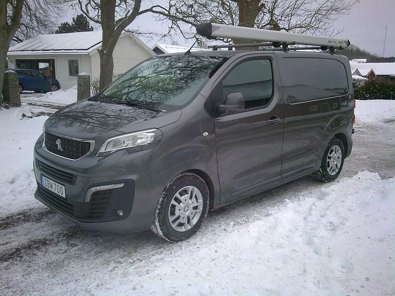 Begagnad Peugeot Expert 116 HK (85 kW) 2018 Grå Van
