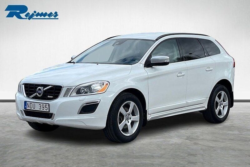 Vit (ice vit) Begagnad 2012 Volvo XC60 R-Design SUV | 139 800 kr (Marknadspris) - Bild 1/4