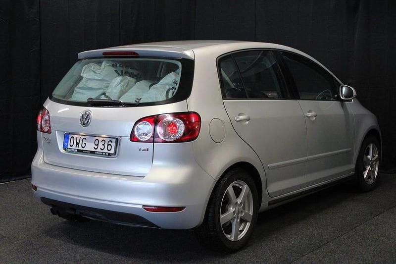 Begagnad VW Golf Plus Cross 160 HK (117 kW) 2010 Brun Minibuss