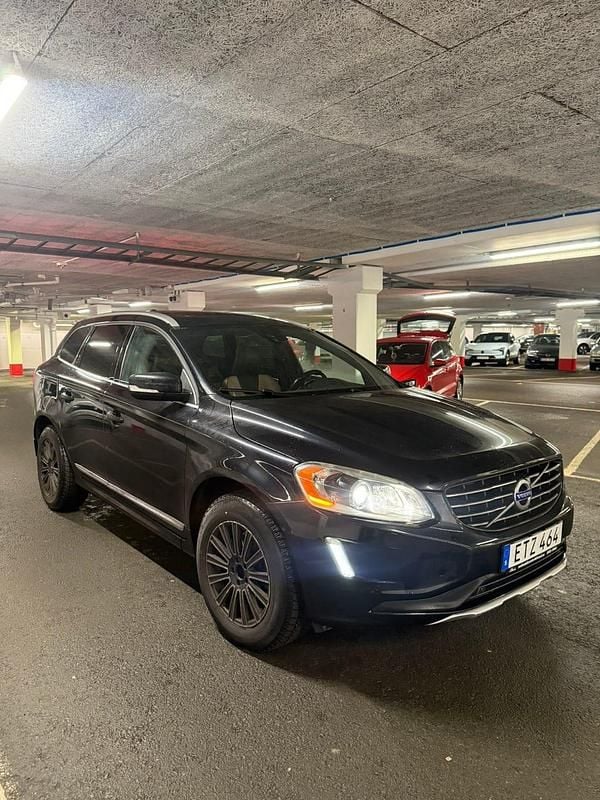 Begagnad Volvo XC60 306 HK (225 kW) 2015 SUV