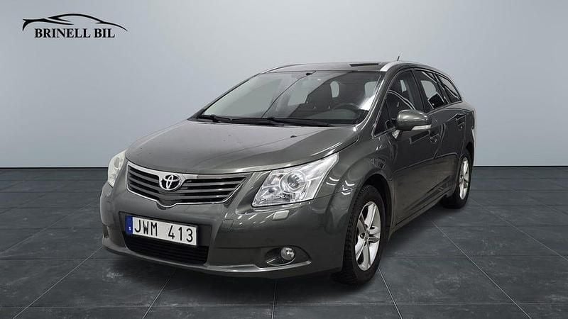 Grön Begagnad 2008 Toyota Avensis Multidrive S Kombi | 89 900 kr (Lite dyr) - Bild 1/4