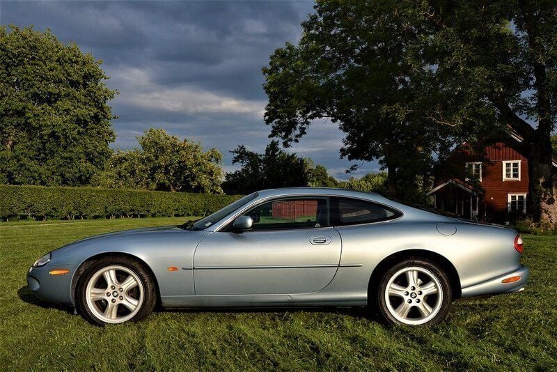 Begagnad 1997 Jaguar XK Sportkupé | 119 500 kr - Bild 1/4