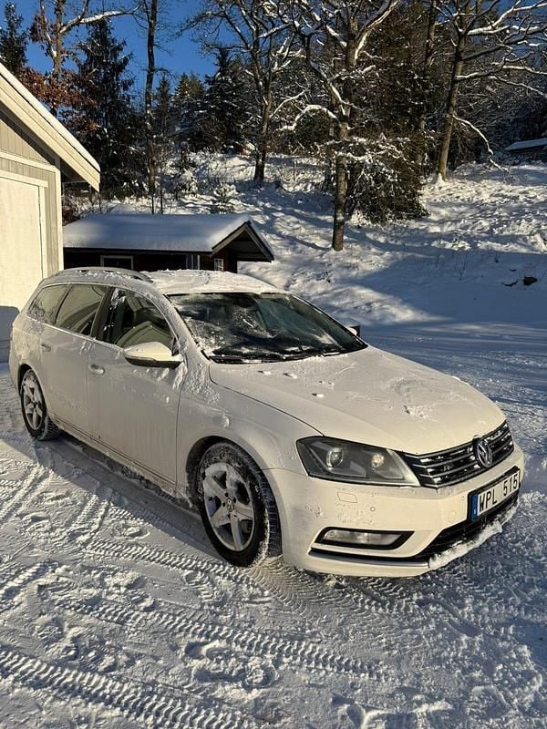 Begagnad 2013 VW Passat GT Kombi | 33 000 kr (Superpris) - Bild 1/4