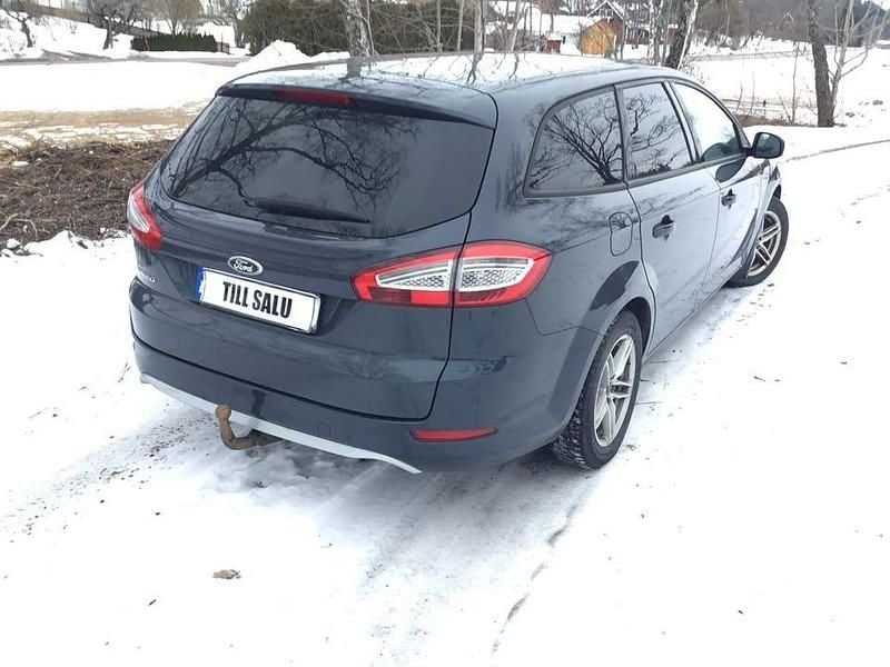 Begagnad Ford Mondeo 140 HK (102 kW) 2012 Kombi