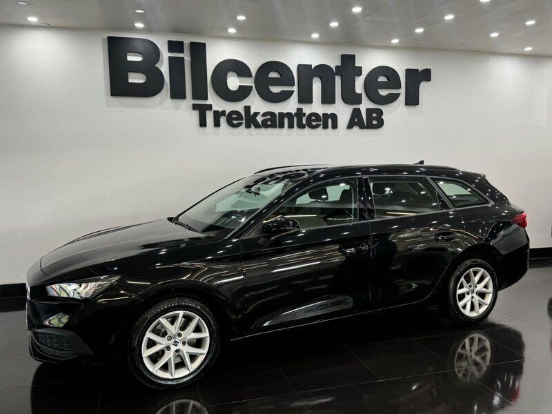Svart Begagnad 2021 Seat Leon ST 4Drive Kombi | 159 900 kr - Bild 1/4