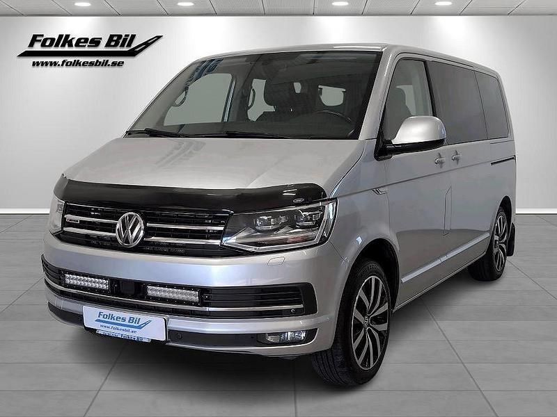 Silver Begagnad 2016 VW Multivan Highline Minibuss | 379 000 kr (Marknadspris) - Bild 1/4