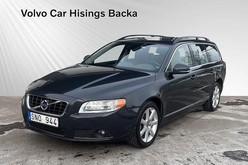 Begagnad Volvo V70 Momentum 165 HK (121 kW) 2012 Grå Kombi