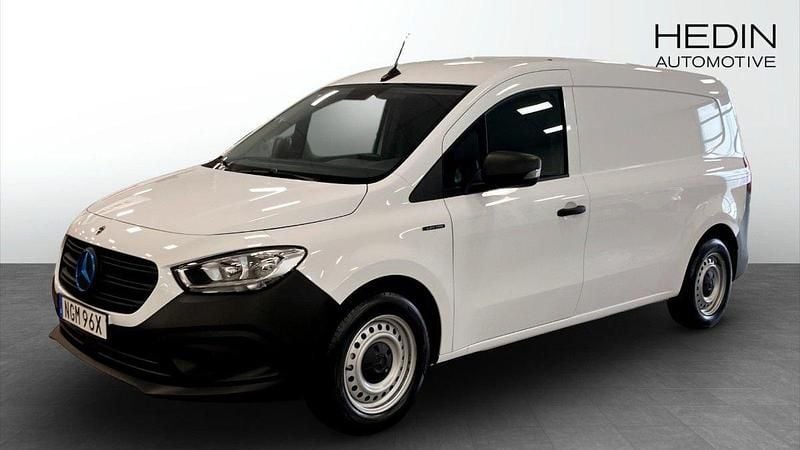 Vit (white) Begagnad 2023 Mercedes eCitan Van | 374 875 kr (Superpris) - Bild 1/4