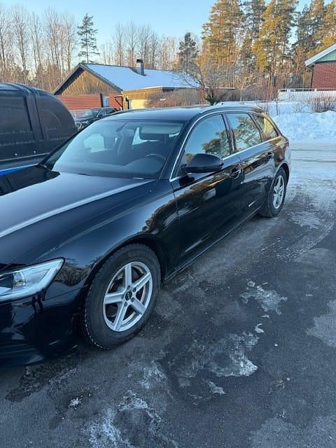 Begagnad Audi A6 190 HK (139 kW) 2014 Kombi