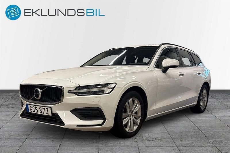 Vit Begagnad 2022 Volvo V60 Momentum Kombi | 159 900 kr (Marknadspris) - Bild 1/4