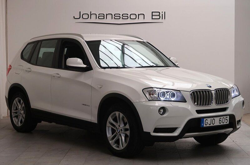 Vit Begagnad 2012 BMW X3 SUV | 139 900 kr (Marknadspris) - Bild 1/4