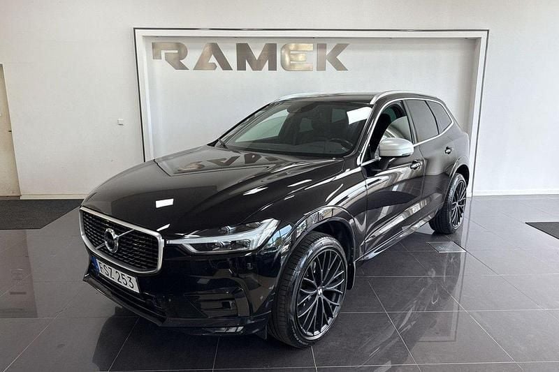 Svart Begagnad 2018 Volvo XC60 R-Design SUV | 324 000 kr (Lite dyr) - Bild 1/4