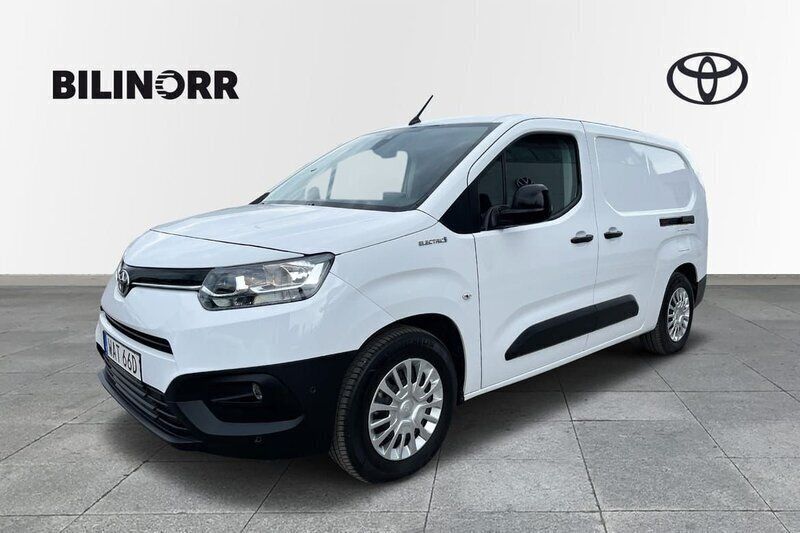 Vit Begagnad 2023 Toyota Proace City Van | 399 900 kr (Dyr) - Bild 1/4