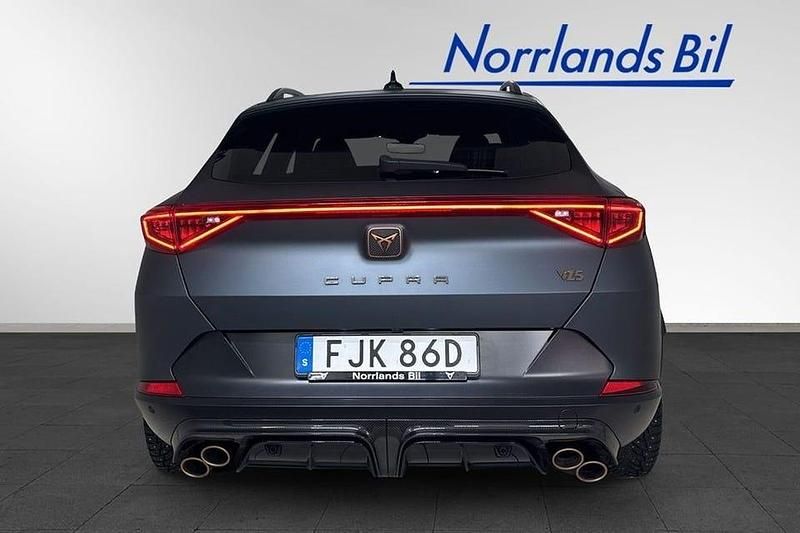 Begagnad Cupra Formentor VZ 390 HK (286 kW) 2022 Grå SUV