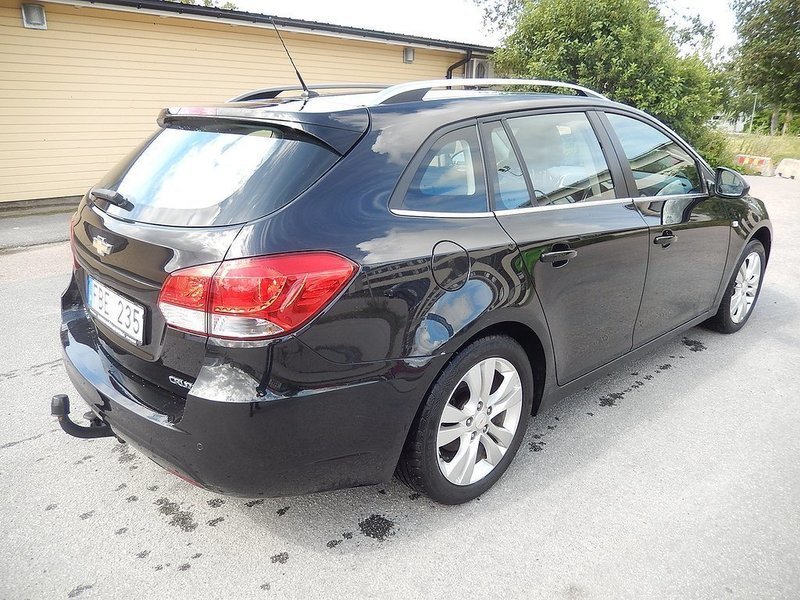 Köp Chevrolet Cruze 1.7 Diesel 130 HK (2012) • Spara 1 500