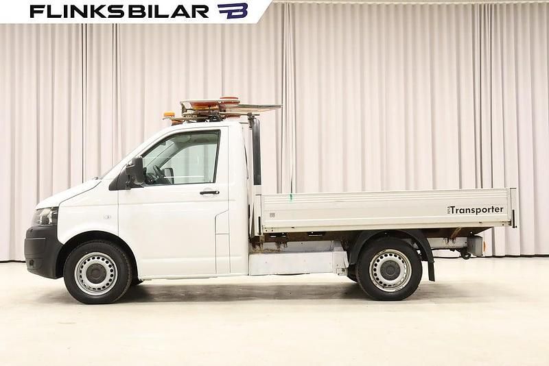 Vit Begagnad 2011 VW Transporter Van | 99 700 kr (Marknadspris) - Bild 1/4