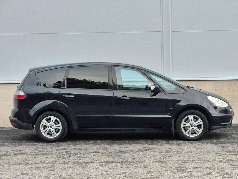 Svart Begagnad 2010 Ford S-MAX S Minibuss | 39 000 kr - Bild 1/4