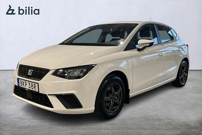 Vit Begagnad 2022 Seat Ibiza Halvkombi | 174 900 kr (Marknadspris) - Bild 1/3