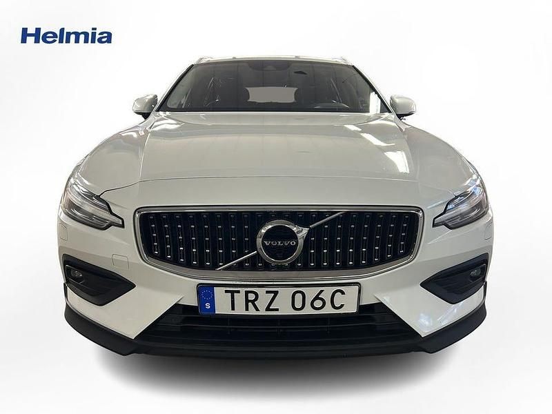 Begagnad Volvo V60 CC SE 192 HK (141 kW) 2020 Vit Kombi
