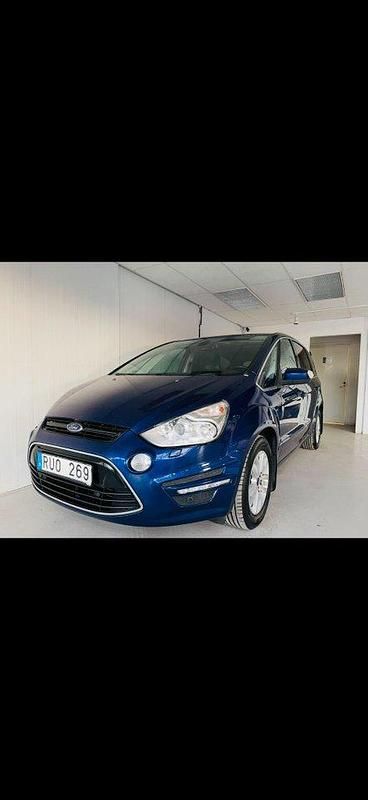 Blå Begagnad 2013 Ford S-MAX Business Edition Minibuss | 69 900 kr (Dyr) - Bild 1/4