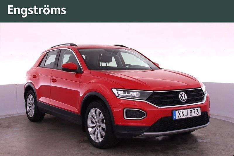 Röd Begagnad 2018 VW T-Roc SUV | 249 000 kr (Marknadspris) - Bild 1/4