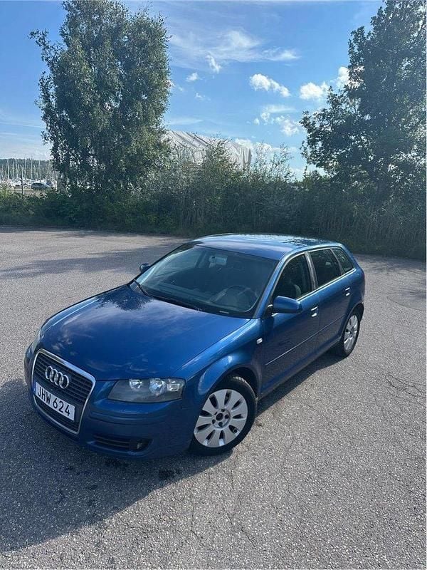 Blå Begagnad 2008 Audi A3 Sportback Attraction Halvkombi | 27 500 kr (Marknadspris) - Bild 1/4
